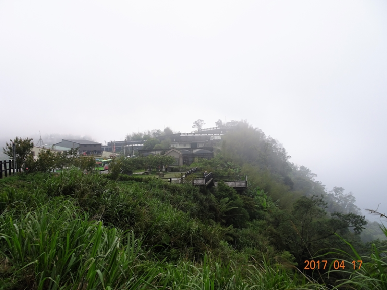 台鐵員工眷屬阿里山露營房車遊1