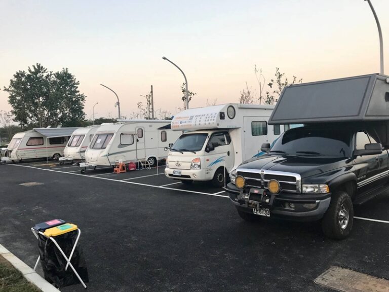 科技部辦戶外活動租各式露營車六台