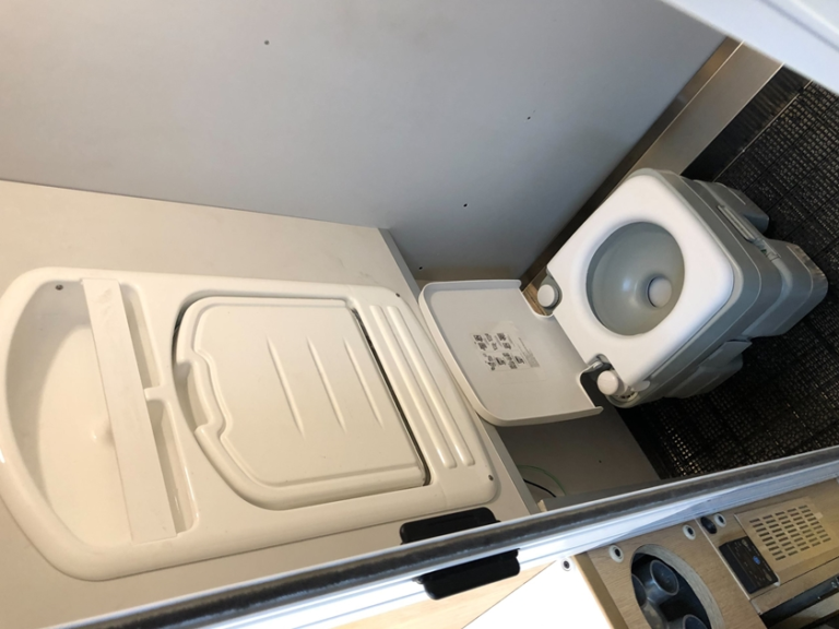 貨車雙廂承載露營車廂