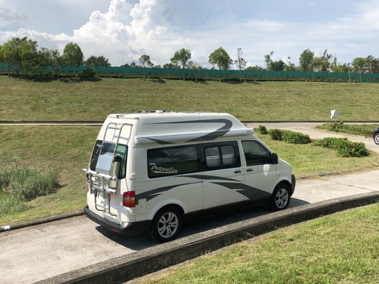 福斯高頂Ｔ５露營車