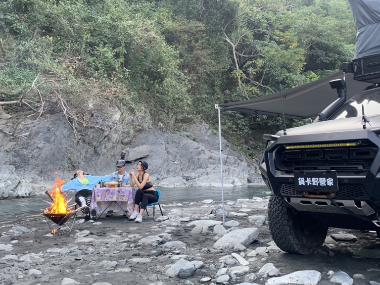 38萬福特貨卡浪九野營版升頂車廂