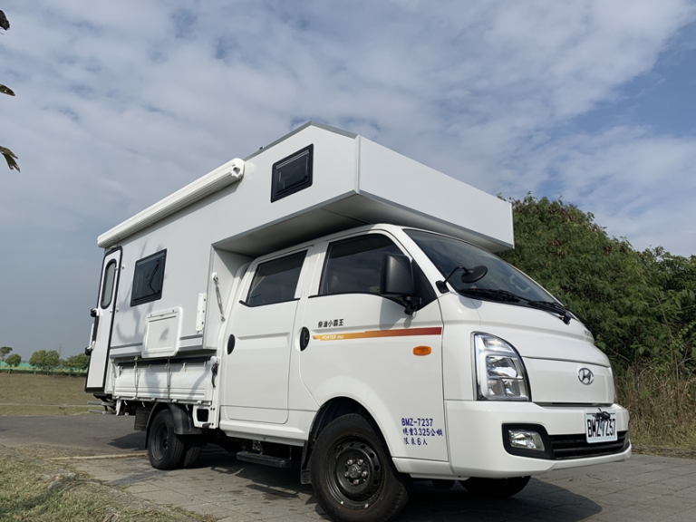 雙廂承載式露營車