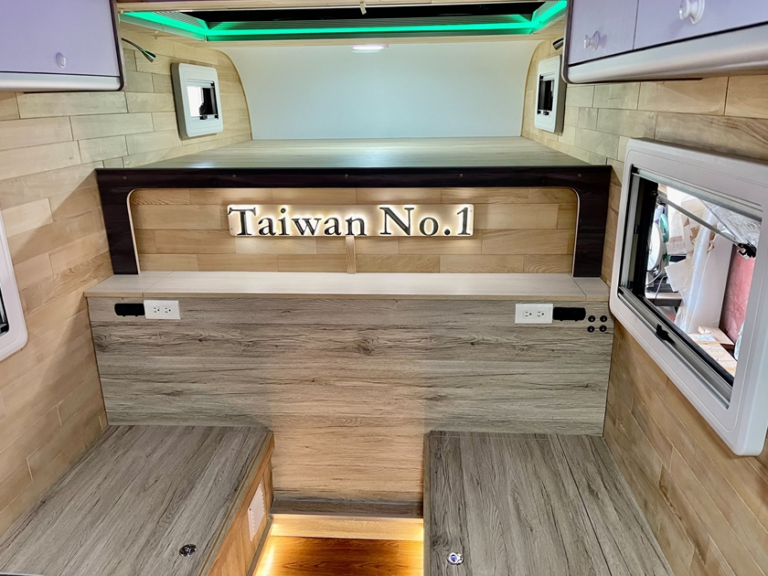 雙廂承載式露營車