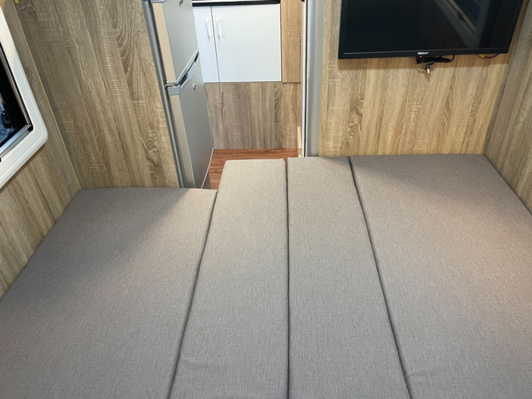 雙廂承載式露營車