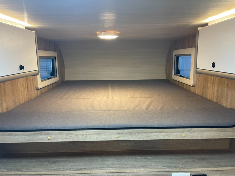 雙廂承載式露營車
